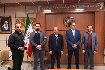 تجلیل از تیم های ورزشی کارمندان